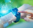 Smart Watch: Der unverzichtbare Reisebegleiter (Foto: AdobeStock 643487239 metamorworks)